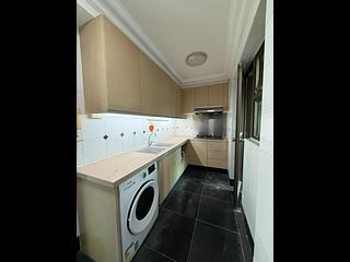 Yau Ma Tei - King's Park Villa 10