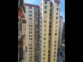 Lai Chi Kok - Mei Foo Sun Chuen Phase 6 04