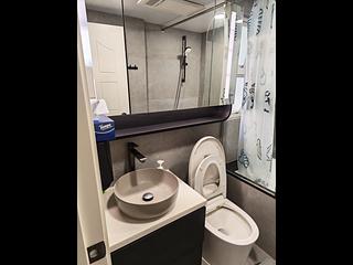 Lai Chi Kok - Mei Foo Sun Chuen Phase 6 07