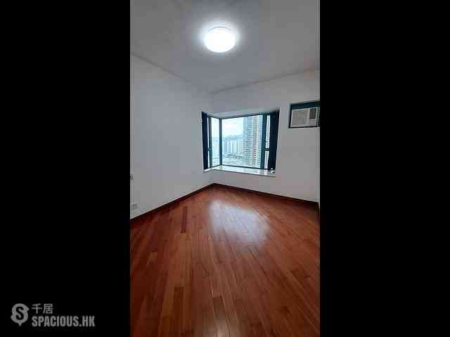 Tai Kok Tsui - The Long Beach 03