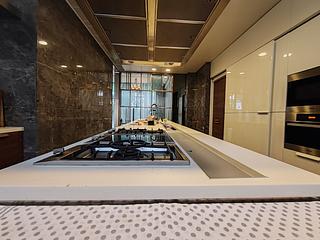 Tai Wai - Peak One Phase 3 Peak House 03