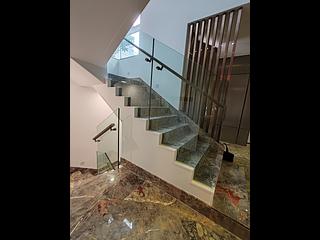 Tai Wai - Peak One Phase 3 Peak House 06