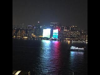North Point - Seaview Building 02