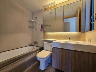 Tung Chung - The Visionary Tower 3 20