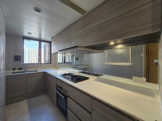 Tung Chung - The Visionary Tower 3 10