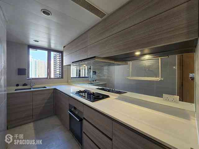 Tung Chung - The Visionary Tower 3 10