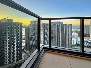 Tung Chung - The Visionary Tower 6 07