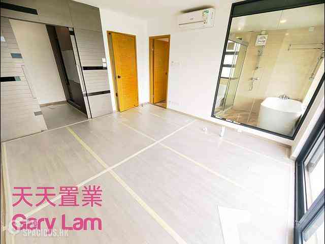 Clear Water Bay - Tai Hang Hau 18