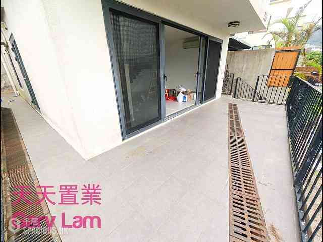 Clear Water Bay - Tai Hang Hau 39