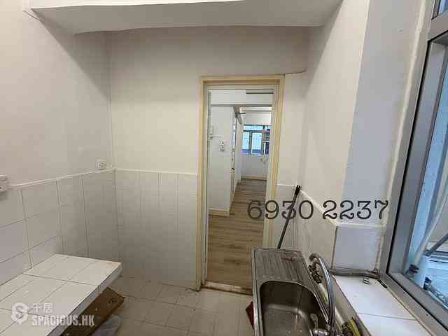 Sai Ying Pun - 21, High Street 05
