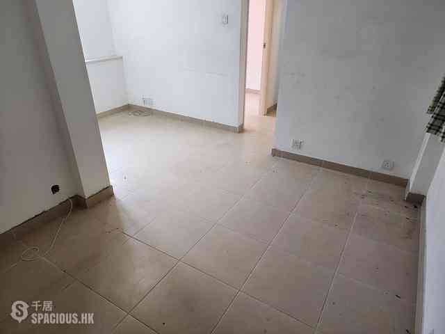 Shek Tong Tsui - Wah Ming Centre Block A 03