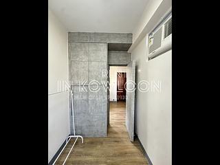Tsim Sha Tsui - Shun Fai Building 04