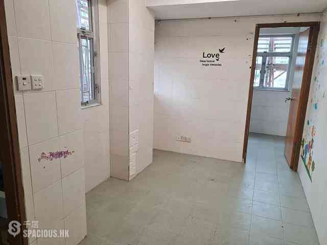 Mong Kok - Cheong Fai Mansion 03