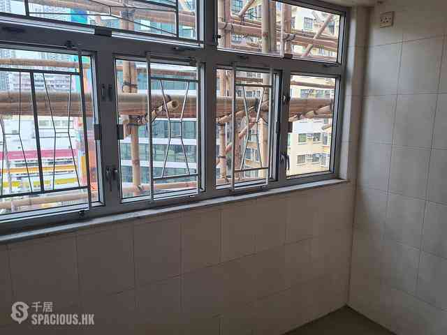 Mong Kok - Cheong Fai Mansion 05