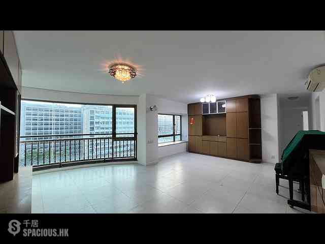 Yau Ma Tei - King'S Park Villa Block 5 01