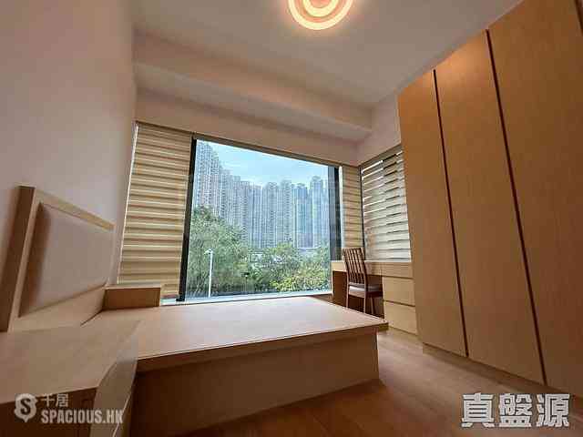 Tseung Kwan O - Capri 04