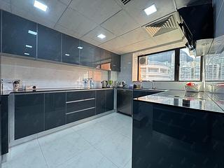 Central - The Albany 13