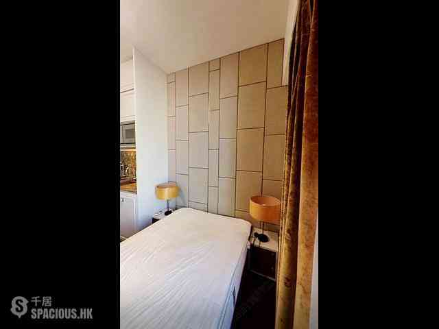 Shek Tong Tsui - One South Lane 01
