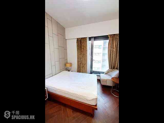 Shek Tong Tsui - One South Lane 02