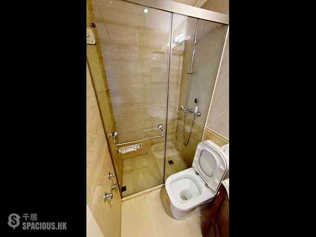 Shek Tong Tsui - One South Lane 04