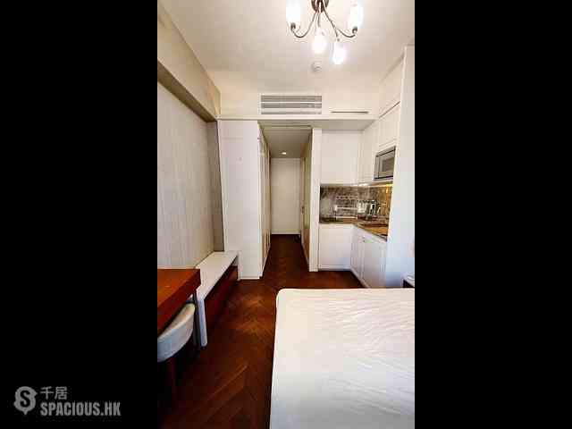 Shek Tong Tsui - One South Lane 07