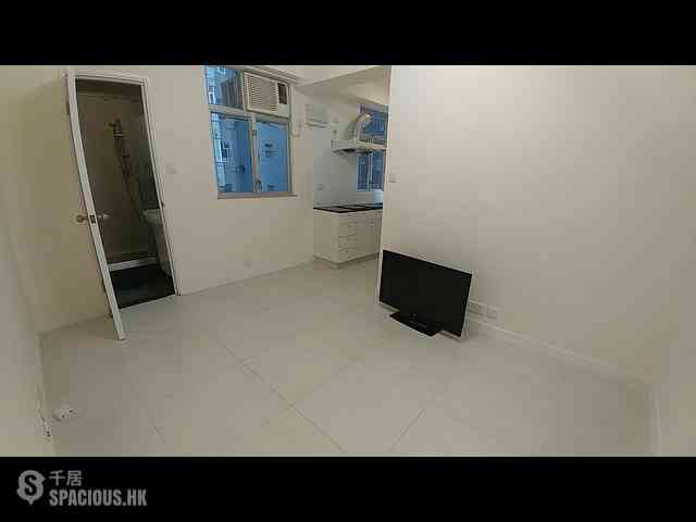 Wan Chai - Vincent Mansion 02