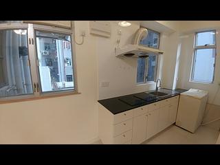 Wan Chai - Vincent Mansion 05