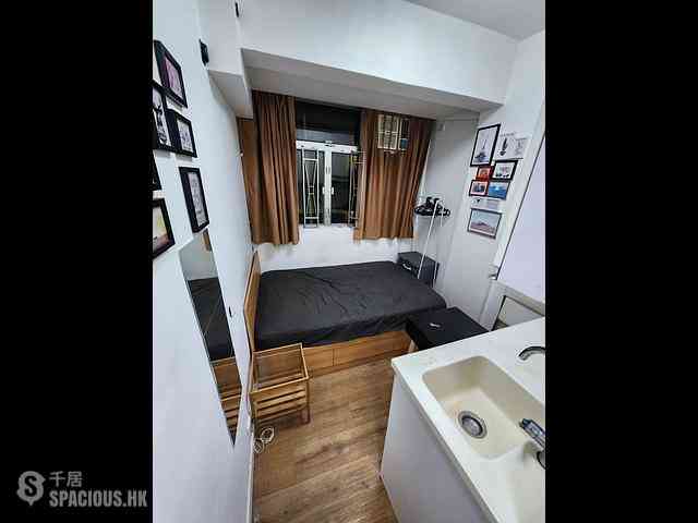 Sai Ying Pun - 114-116, First Street 01