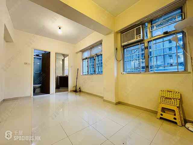 Wan Chai - Kar Yau Building 01