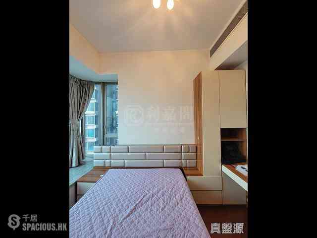 Yau Ma Tei - The Coronation Tower 2 05