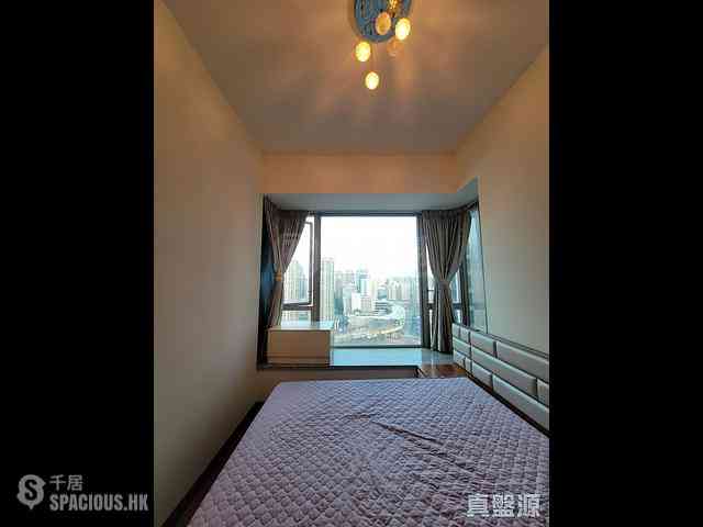 Yau Ma Tei - The Coronation Tower 2 06
