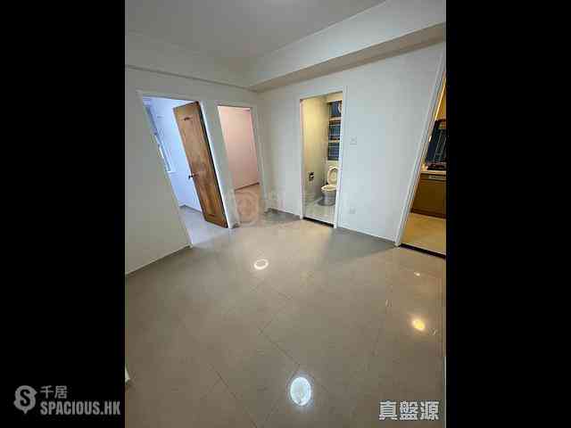 Quarry Bay - Ka Wing Building 05