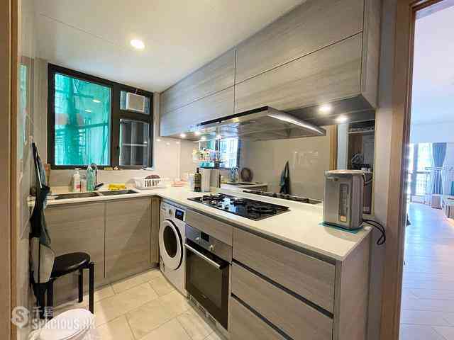 Tung Chung - The Visionary Tower 1 09