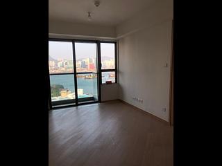 Hung Hom - Upper East Tower 1A 03