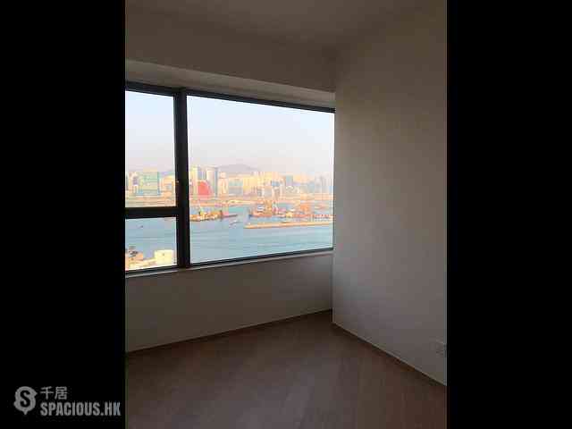 Hung Hom - Upper East Tower 1A 04