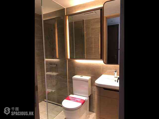 Hung Hom - Upper East Tower 1A 06