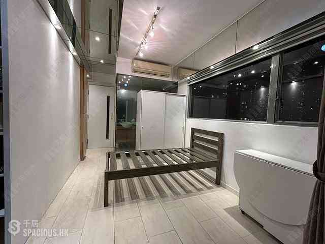 Sheung Wan - Urbana 38 04