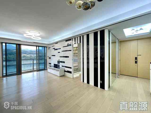Tseung Kwan O - The Papillons 03