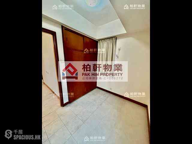Quarry Bay - Ka Wing Building 07