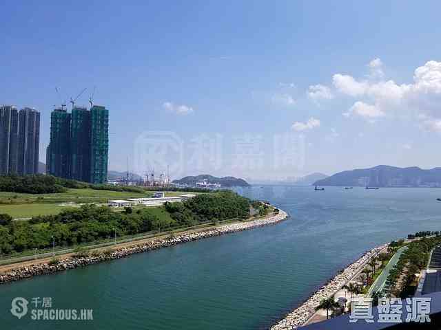 Tseung Kwan O - The Papillons 01