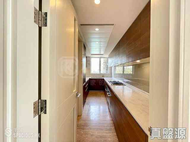 Tseung Kwan O - Monterey 04