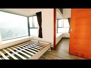 Tung Chung - Coastal Skyline Phase 1 Block 6 04