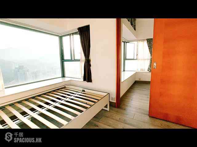 Tung Chung - Coastal Skyline Phase 1 Block 6 04