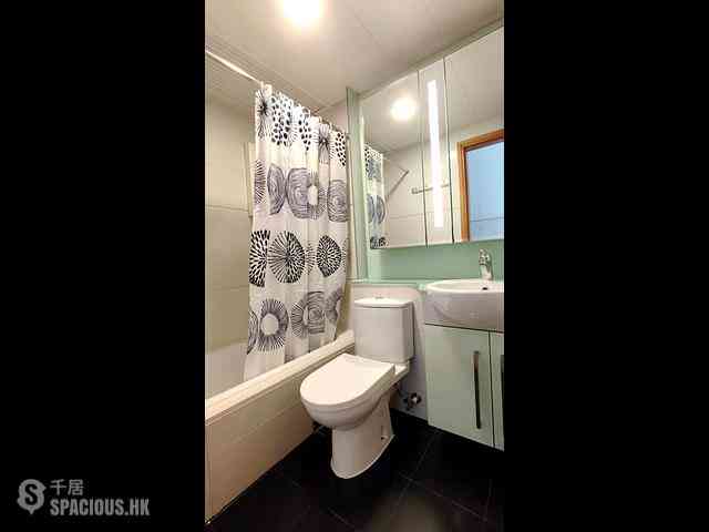 Tung Chung - Coastal Skyline Phase 1 Block 6 06