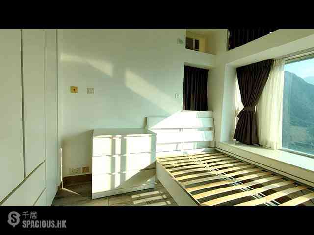Tung Chung - Coastal Skyline Phase 1 Block 6 03