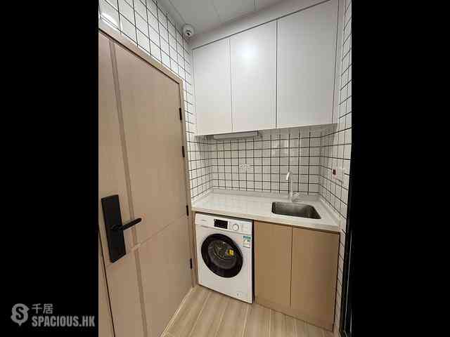 Sham Shui Po - 109, Nam Cheong Street/197 Yu Chau Street 09