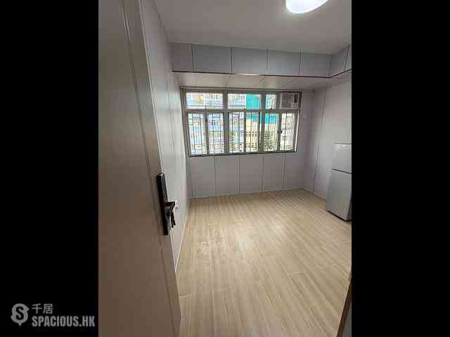 Sham Shui Po - 109, Nam Cheong Street/197 Yu Chau Street 22