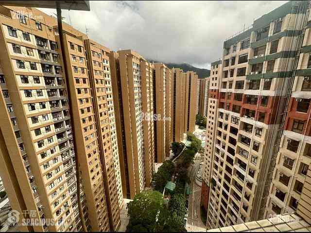 Pok Fu Lam - Pokfulam Gardens Block 1 02
