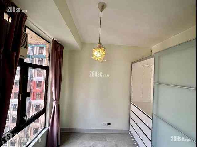 Pok Fu Lam - Pokfulam Gardens Block 1 07