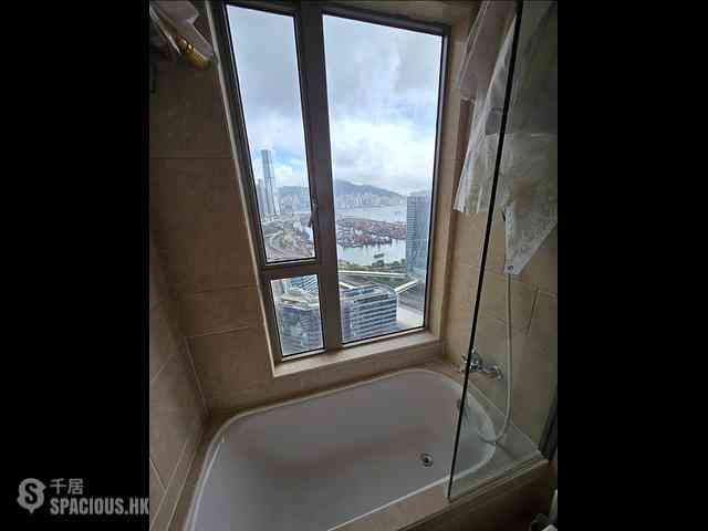Tai Kok Tsui - Upper West 13